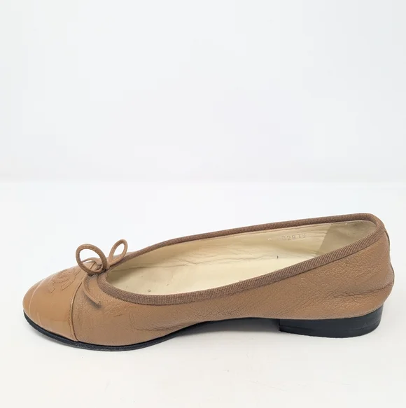 Chanel Tan Brown CC Leather Cap Toe Ballet Flats Ballerinas Size 38 - Picture 5 of 12